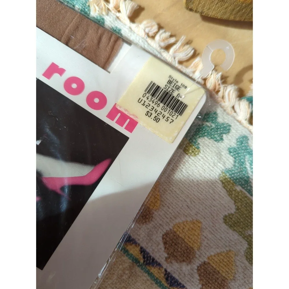 Vintage 80s‎ Rose Room NOS Tights Size A 4'6-5'3 / Up To 125 Lbs. Beige Color
